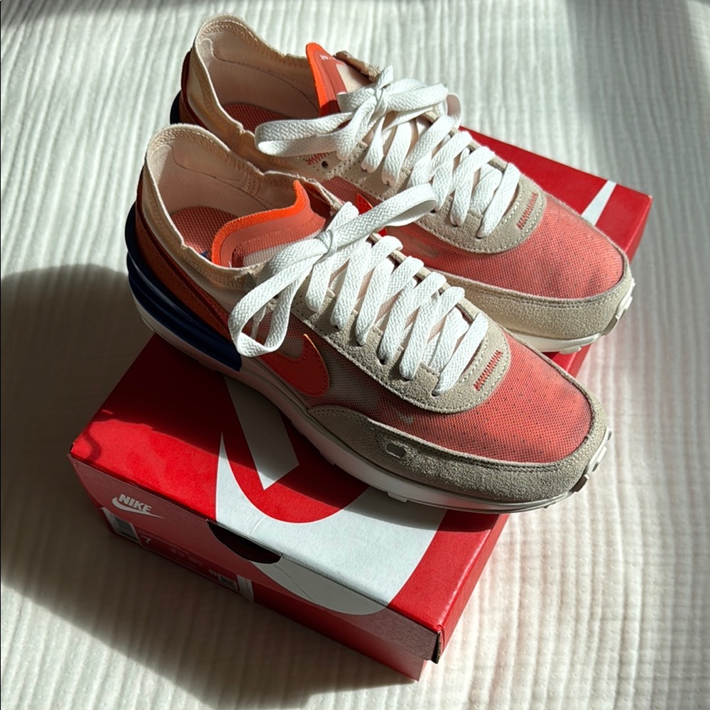 Nike Waffle One Sneaker